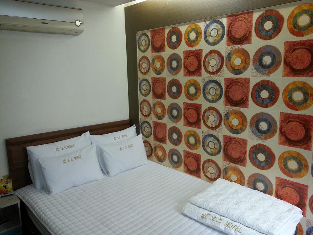 Egg Motel Пусан Екстериор снимка